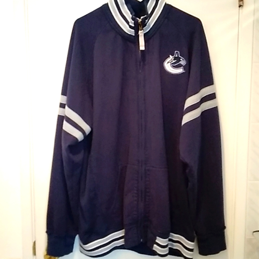 Canucks zip up sweater - 2 for 1